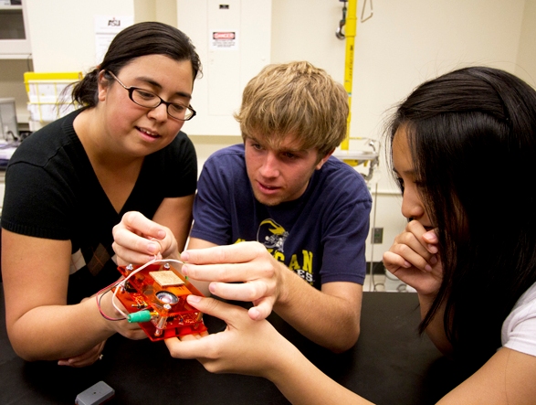 Teens can spend summer session learning in ASU engineering labs