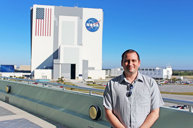 Kris-Maham-KennedySpaceCenter-NASA_w