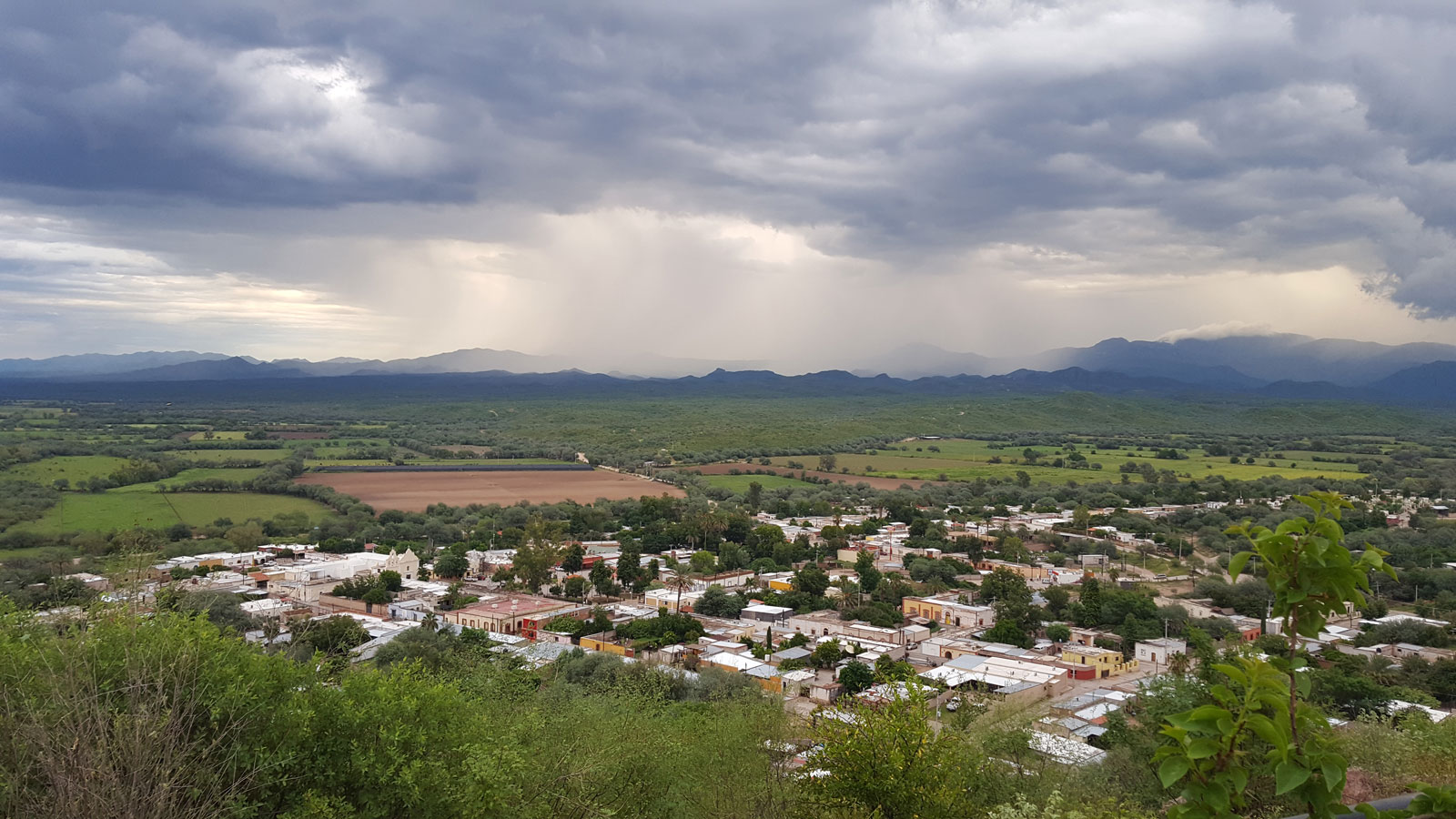 view of the town of Rayon in Mexico
