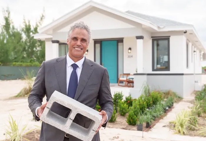Lakers legend Rick Fox built a house that can suck CO2 out of the atmosphere