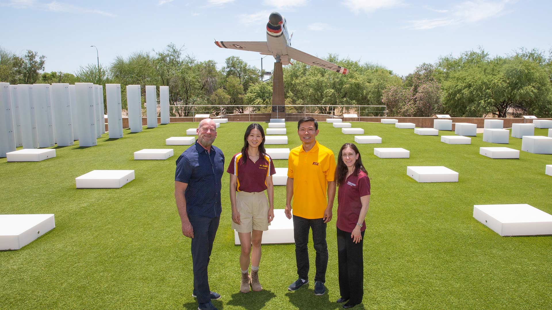 David W. Coon. Erin Chiou, Ming Zhao and Nicole Roberts